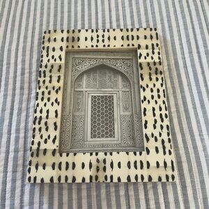 White and Black Dot Photo Frame 5x7